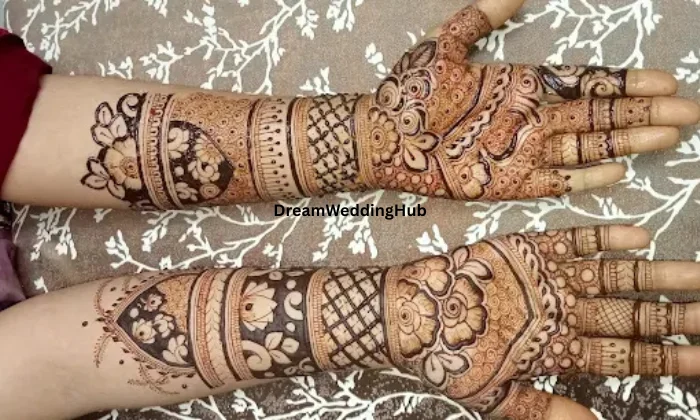 Sajida mehndi art